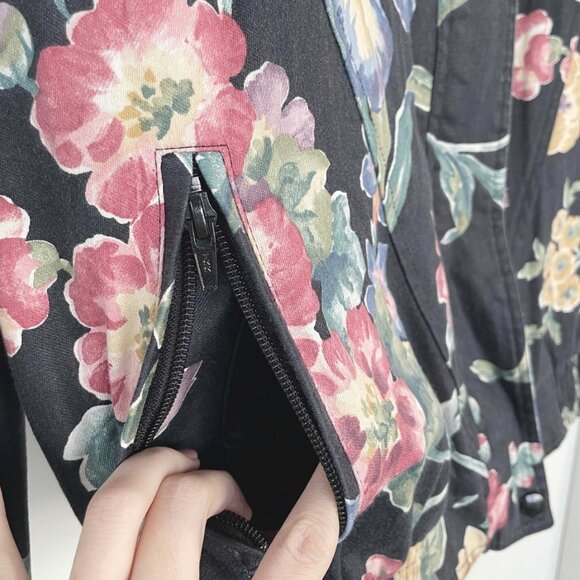 Vintage 90s Floral Cotton Jacket: High-Neck Acid Wash Bomber - Picture 7 of 9